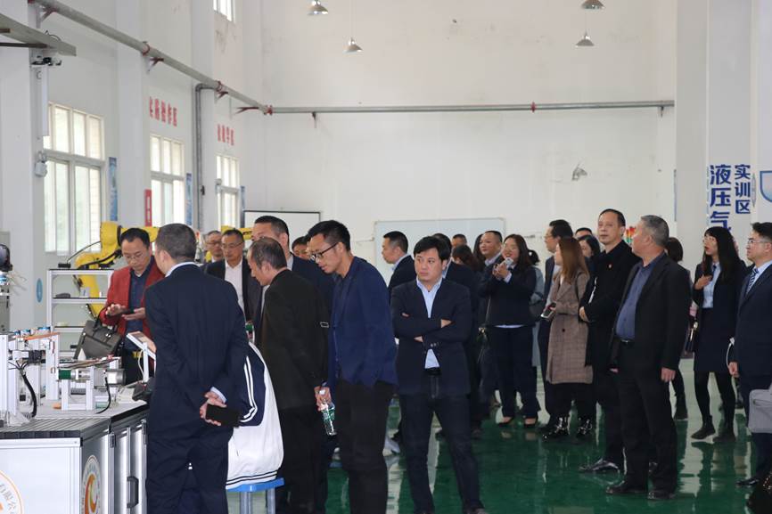 1604919333542332.jpg 1604919333542332.jpg