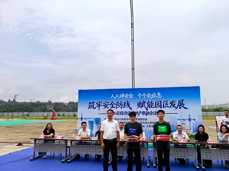 E63B1E701776CB77AFAFF5BF7D17300F_副本.jpg